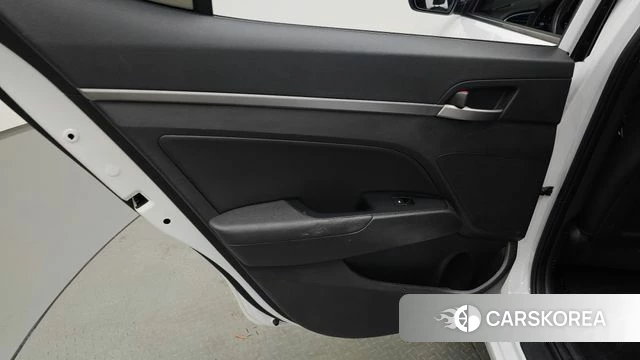 Hyundai Avante AD id 4605260 из Кореи 17