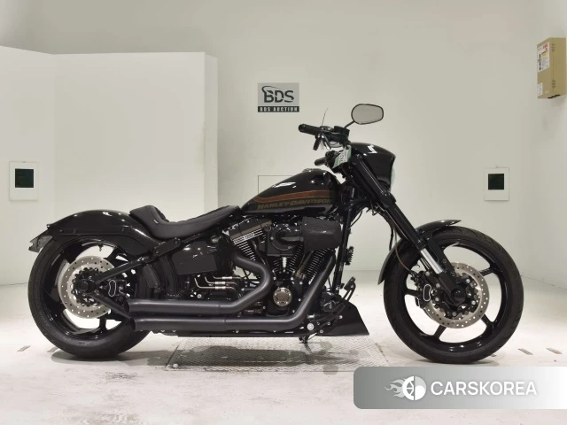Проданный Harley-Davidson Softail Breakout FXSBSE CVO 2017 из Японии