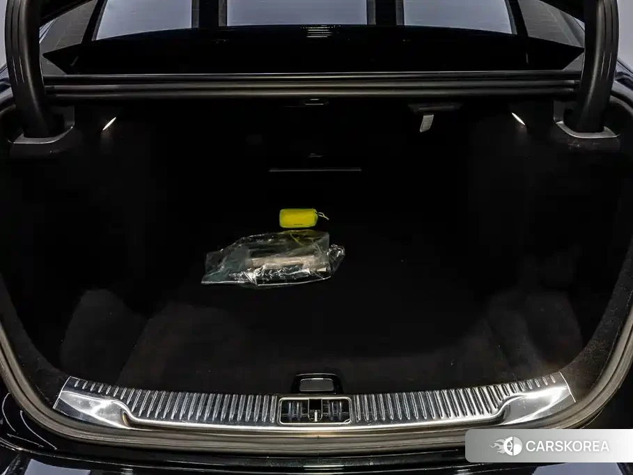 Mercedes-Benz Maybach S-Class id 4649398 из Китая 17