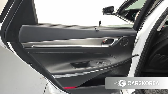 Hyundai The New Grandeur IG Hybrid id 4657198 из Кореи 17