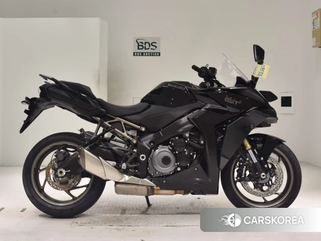 Проданный Suzuki GSX-S1000GT 2023 из Японии