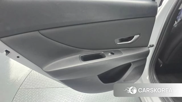 Hyundai Avante Hybrid (CN7) id 4630975 из Кореи 17