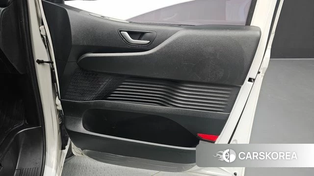 Hyundai Staria id 4675988 из Кореи 17