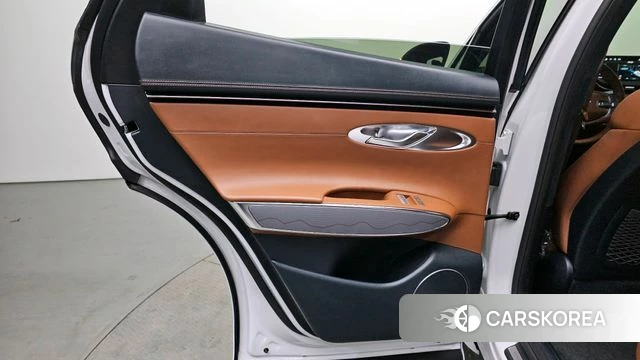 Genesis GV70 id 4422256 из Кореи 17