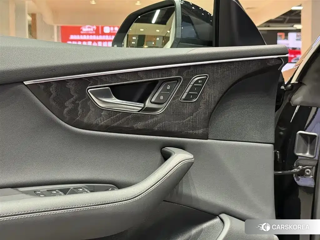 Audi Q8 id 4576662 из Китая 17