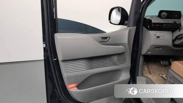 Hyundai Staria id 4308526 из Кореи 17