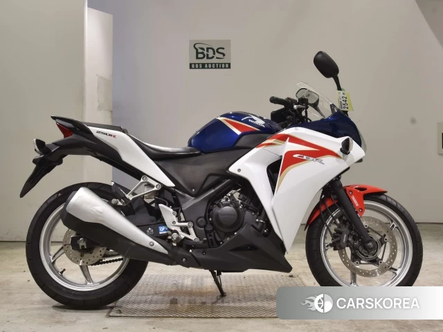 Проданный Honda CBR250R ABS 2011 из Японии, фото 2
