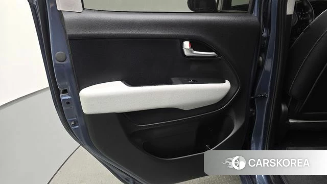 Kia The New Kia Ray EV id 4315359 из Кореи 17