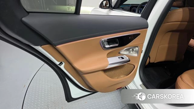 Mercedes-Benz E-Class W214 id 4757330 из Кореи 17