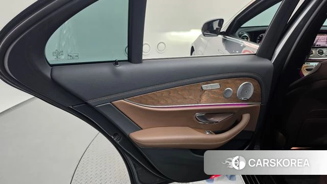 Mercedes-Benz E-Class W213 id 4780177 из Кореи 17
