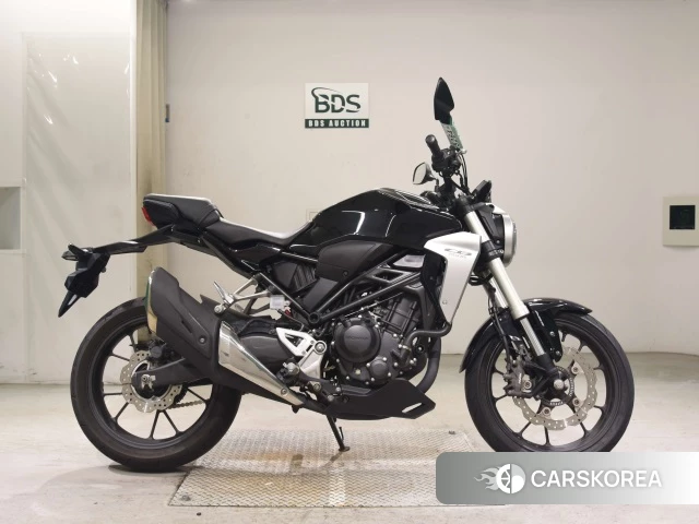 Проданный Honda CB250R 2018 из Японии