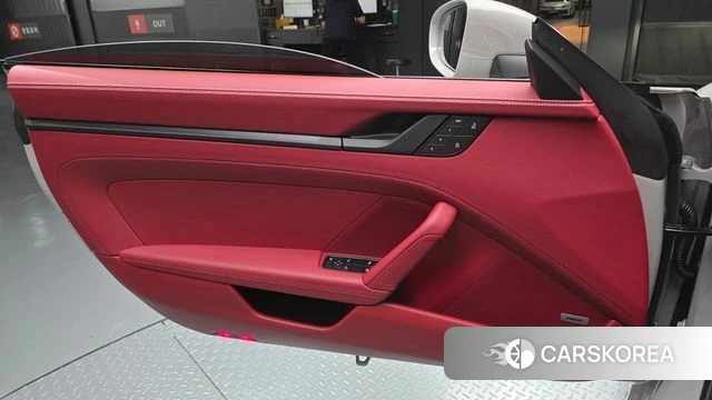 Porsche 911(992) id 4223795 из Кореи 17