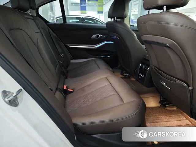 BMW 3 series id 4300886 из Китая 17