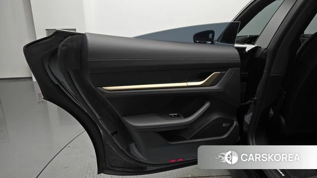 Porsche Taycan id 4464291 из Кореи 17