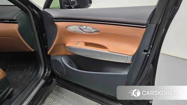 Genesis GV70 id 4572660 из Кореи 17