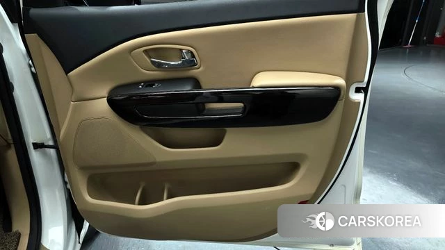 Kia The New Carnival id 4384692 из Кореи 17
