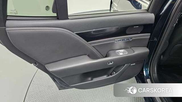 Genesis G90 (RS4) id 4415426 из Кореи 17