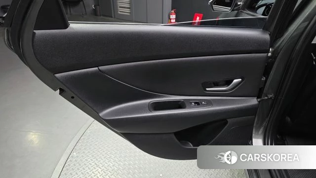 Hyundai Avante Hybrid (CN7) id 4650887 из Кореи 17