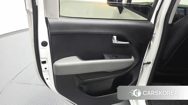 Kia The New Kia Ray id 4494174 из Кореи 17
