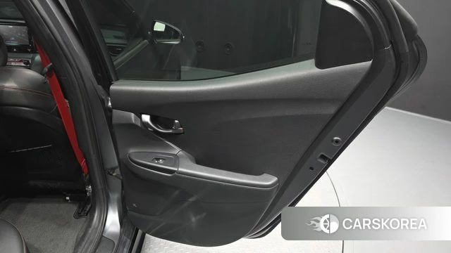 Hyundai Veloster (JS) id 4642830 из Кореи 17