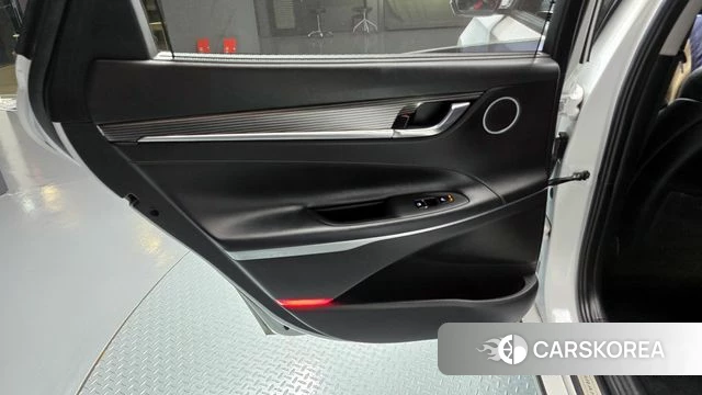 Hyundai Grandeur IG Hybrid id 4339824 из Кореи 17