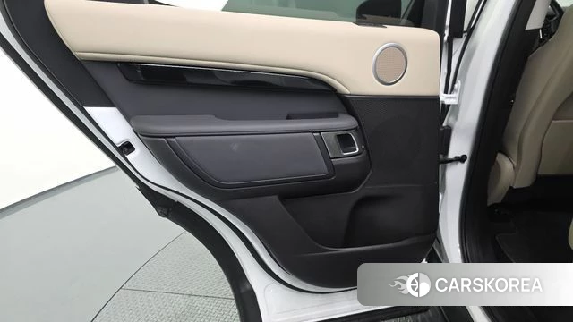 Land Rover Discovery 5 id 4615365 из Кореи 17