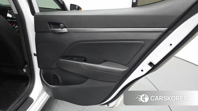 Hyundai Avante AD id 4520706 из Кореи 17