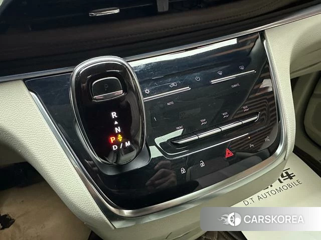 Buick GL8 id 3863654 из Китая 17