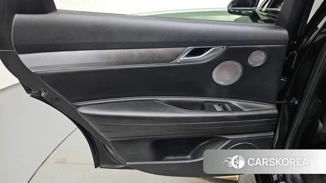 Genesis Electrified G80 (RG3) id 4655973 из Кореи 17