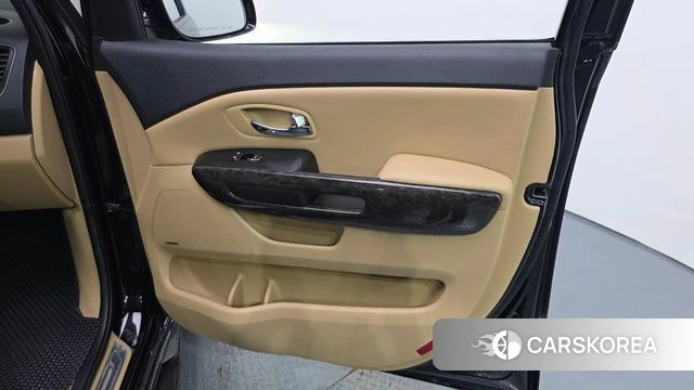 Kia The New Carnival id 4573882 из Кореи 17