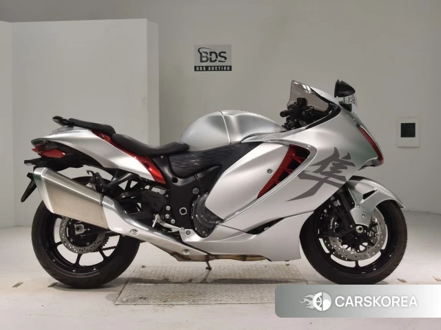 Проданный Suzuki GSX1300R HAYABUSA 2022 из Японии, фото 2