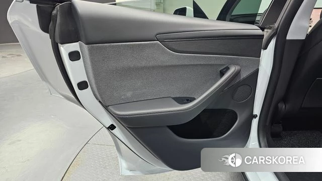 Tesla Model Y id 4427119 из Кореи 17