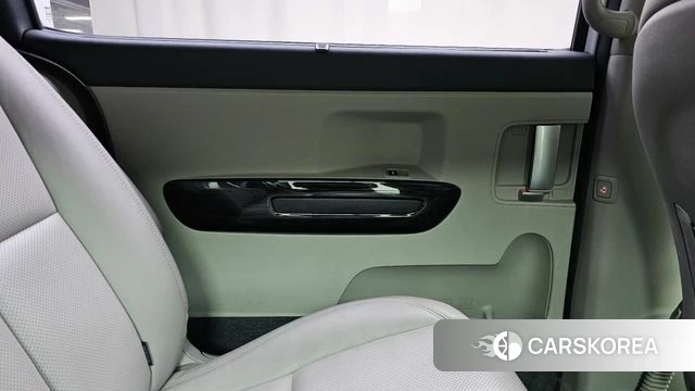 Kia The New Carnival id 4633236 из Кореи 17