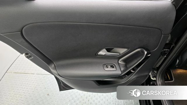 Mercedes-Benz A-Class W177 id 4203121 из Кореи 17