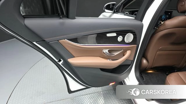 Mercedes-Benz E-Class W213 id 4656121 из Кореи 17