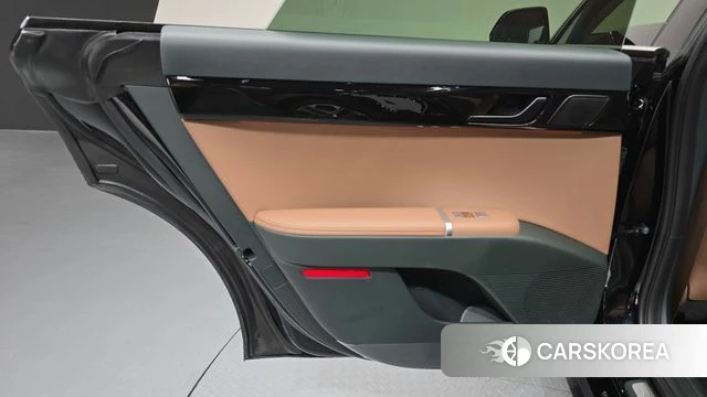 Hyundai Grandeur Hybrid (GN7) id 4200934 из Кореи 17