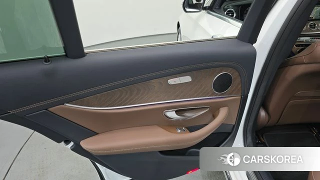 Mercedes-Benz E-Class W213 id 4401676 из Кореи 17