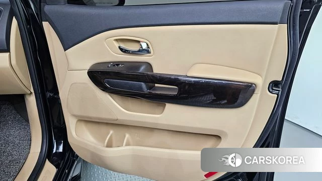 Kia The New Carnival id 4477145 из Кореи 17