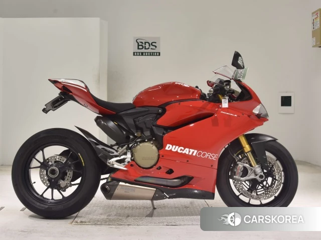 Проданный Ducati 1199 PANIGALE R 2015 из Японии
