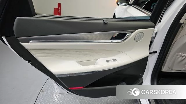 Hyundai The New Grandeur IG Hybrid id 4494952 из Кореи 17