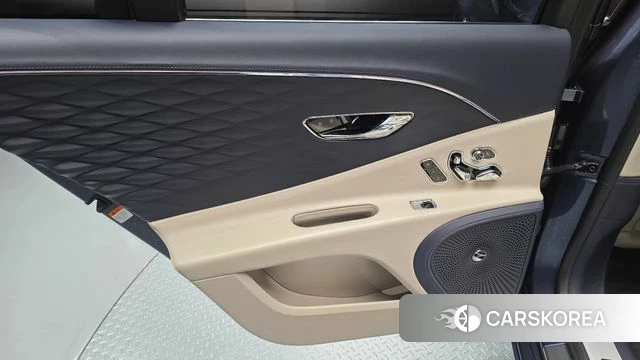 Bentley Flying Spur 3rd Generation id 4376807 из Кореи 17