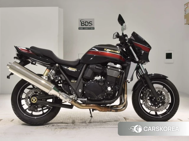 Проданный Kawasaki ZRX 1200 2015 из Японии