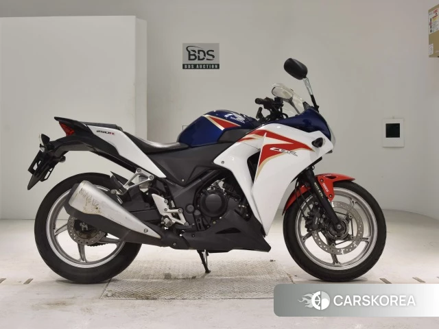 Проданный Honda CBR250R ABS 2011 из Японии, фото 2