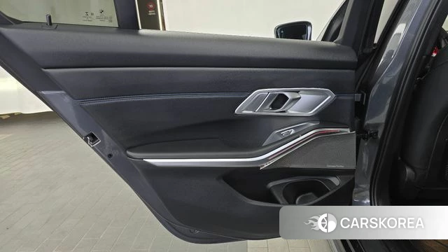 BMW 3 Series (G20) id 4593696 из Кореи 17