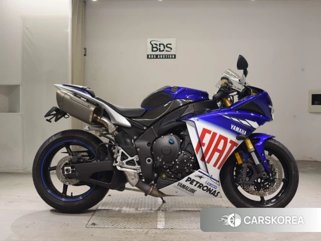 Проданный Yamaha YZF-R1 2011 из Японии