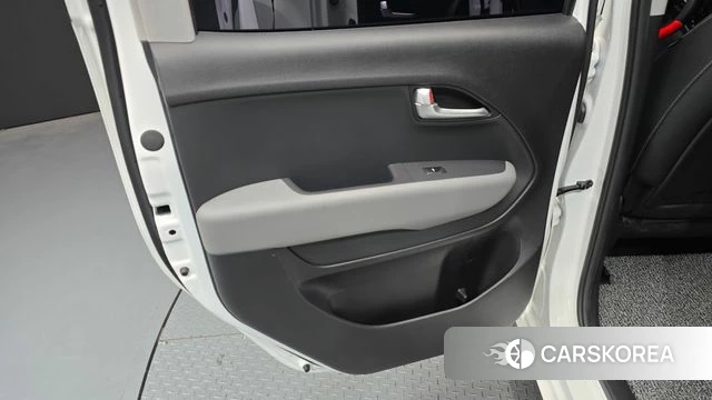 Kia The New Kia Ray id 4222430 из Кореи 17