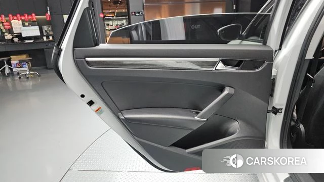 Volkswagen The New Passat id 4849963 из Кореи 17