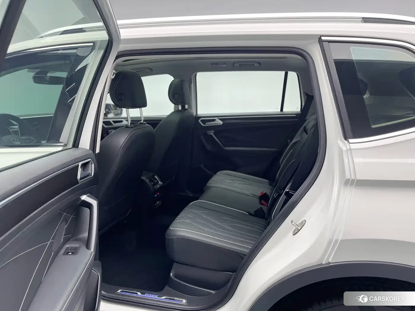 Volkswagen Tiguan L id 4629722 из Китая 17