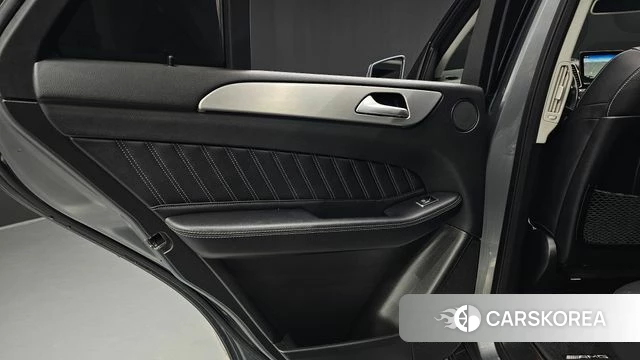 Mercedes-Benz GLE - Class W166 id 4785829 из Кореи 17