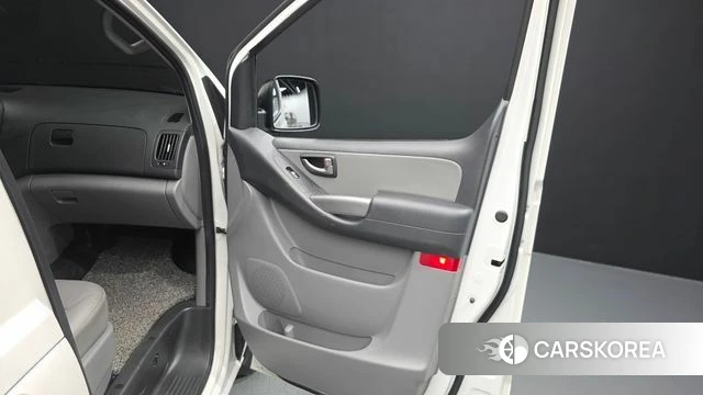Hyundai The New Grand Starex id 4651644 из Кореи 17